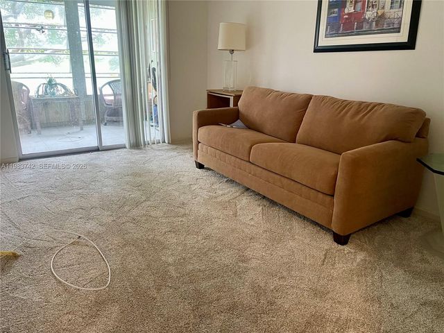 2042 Newcastle C 2042, Boca Raton, FL 33434