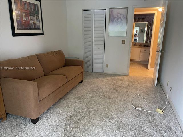 2042 Newcastle C 2042, Boca Raton, FL 33434