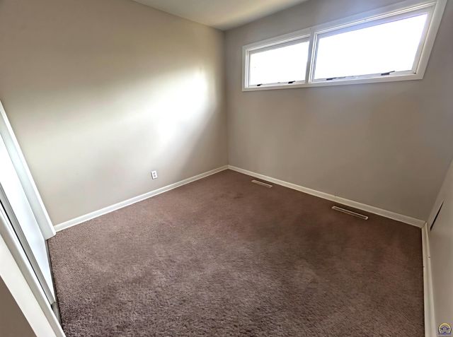 1605 SW Indian Trail, Topeka, KS 66604