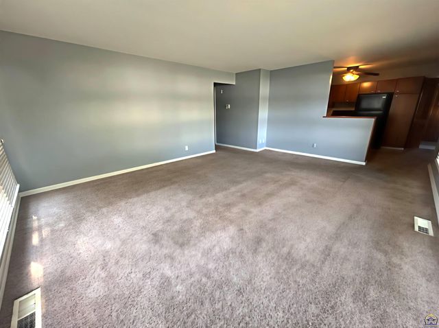 1605 SW Indian Trail, Topeka, KS 66604