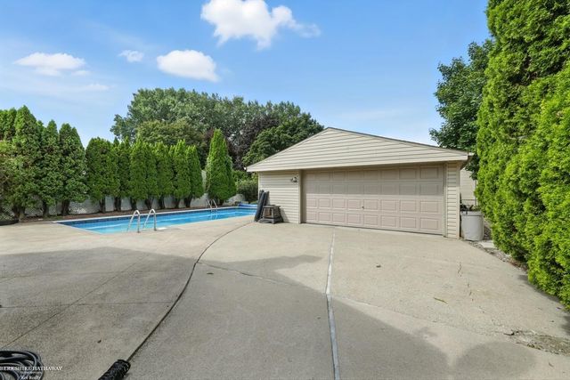 42011 Clayton Street, Clinton Township, MI 48038