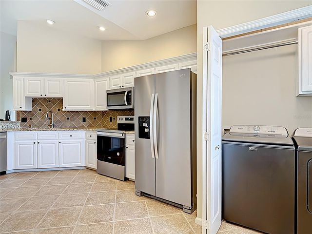 457 ENCLAVE PLACE 457, Lakeland, FL 33803