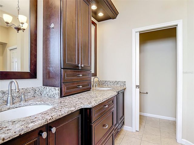 457 ENCLAVE PLACE 457, Lakeland, FL 33803