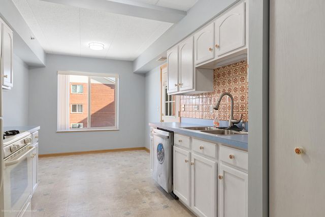 6970 Heritage Circle 5-2A, Orland Park, IL 60462