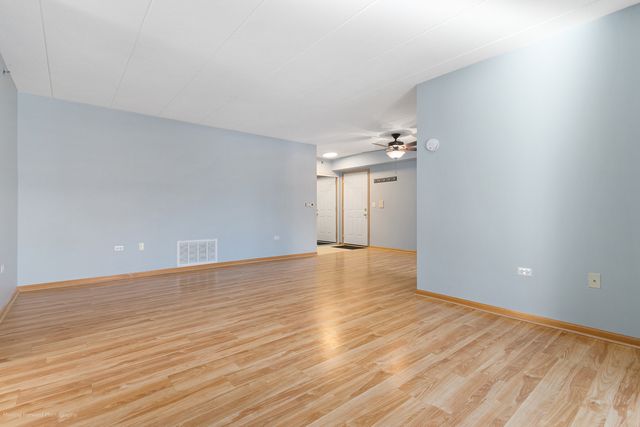 6970 Heritage Circle 5-2A, Orland Park, IL 60462