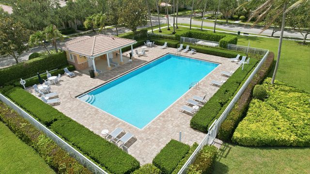 1865 W Frederick Small Road, Jupiter, FL 33458