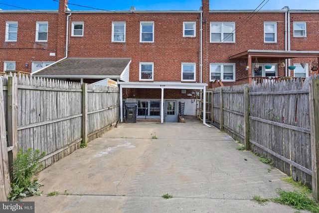 8136 GRAY HAVEN RD, Dundalk, MD 21222