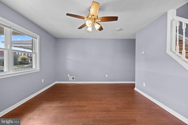 8136 GRAY HAVEN RD, Dundalk, MD 21222