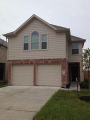 8926 Santo Domingo, Houston, TX 77017