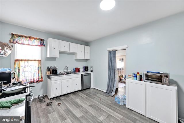 131 N CEDAR ST, York, PA 17401