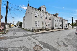 131 N CEDAR ST, York, PA 17401