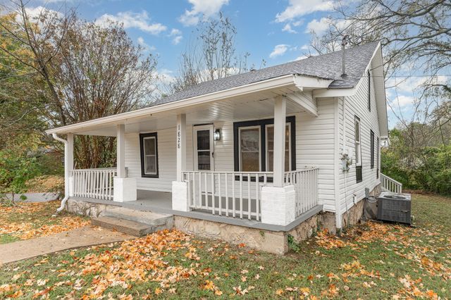 1828 S Main St, Columbia, TN 38401