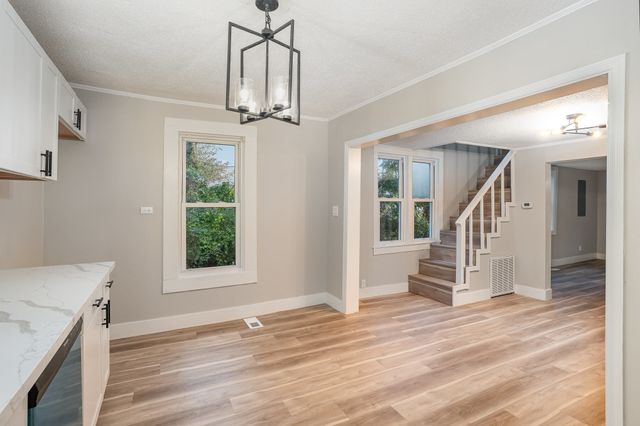 1828 S Main St, Columbia, TN 38401