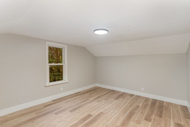 1828 S Main St, Columbia, TN 38401