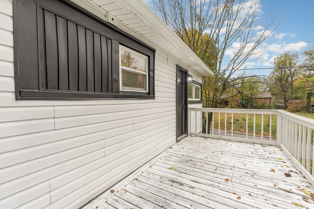 1828 S Main St, Columbia, TN 38401