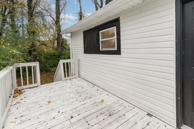 1828 S Main St, Columbia, TN 38401