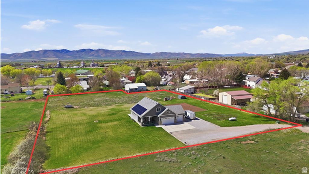 Image 53 of property listing at 200 BIRCH ST, Malad City, ID 83252