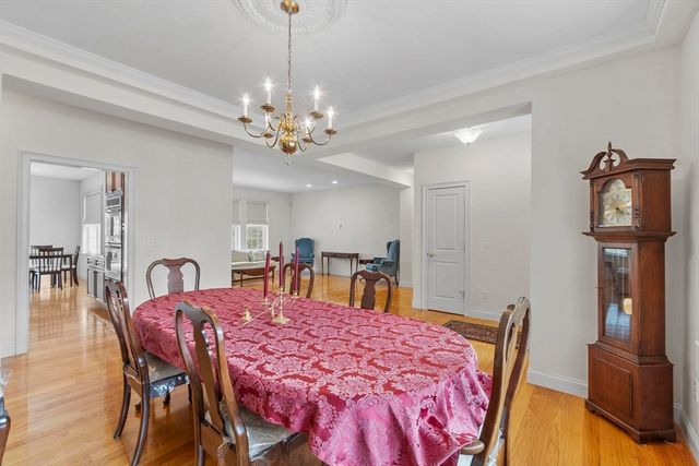 40 Royal Oaks Way, Leominster, MA 01453