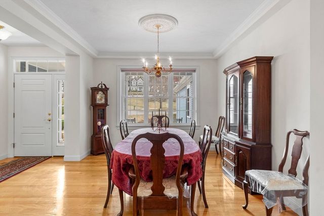 40 Royal Oaks Way, Leominster, MA 01453