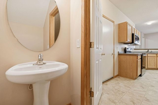 18051 69th Place N 2006, Maple Grove, MN 55311