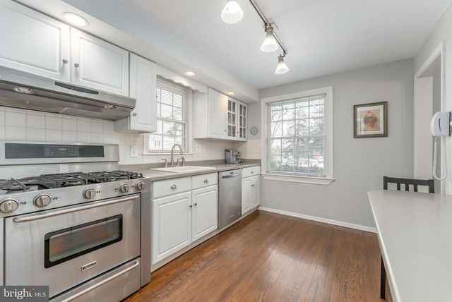 2212 LANTERN LN, Lafayette Hill, PA 19444