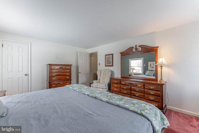 2212 LANTERN LN, Lafayette Hill, PA 19444