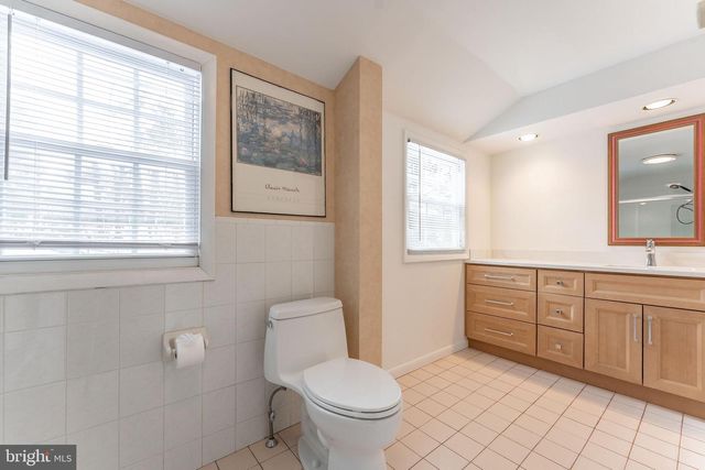 2212 LANTERN LN, Lafayette Hill, PA 19444