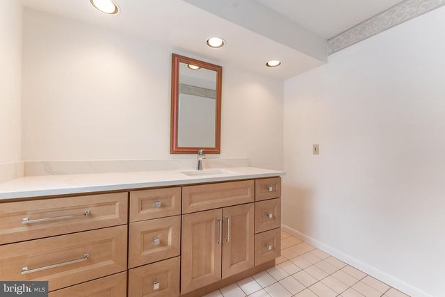 2212 LANTERN LN, Lafayette Hill, PA 19444