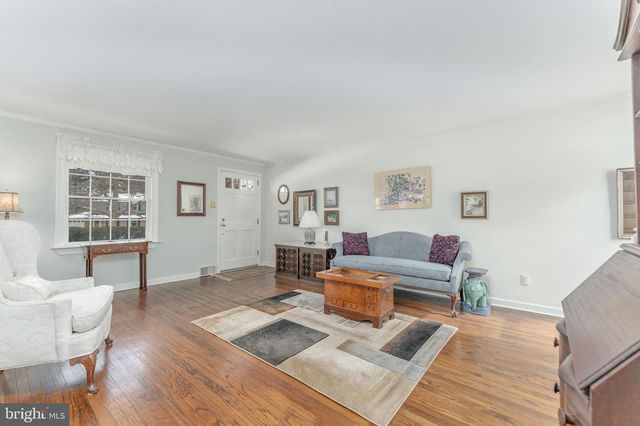 2212 LANTERN LN, Lafayette Hill, PA 19444