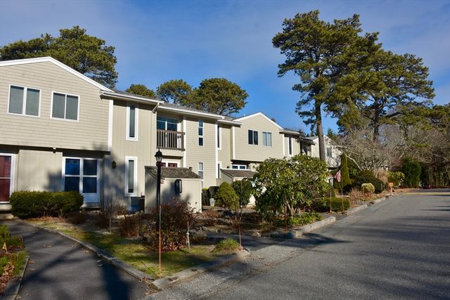 300 Buck Island Rd 5D, Yarmouth, MA 02673