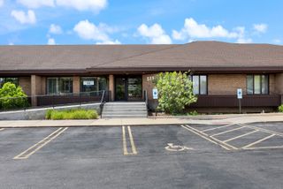 511 Thornhill Drive C, Carol Stream, IL 60188