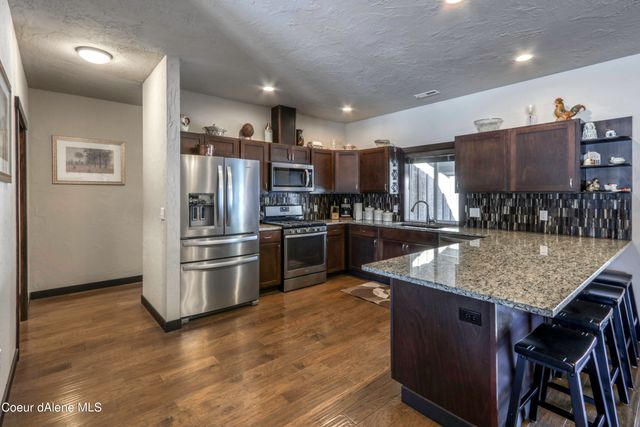 485 Birch Haven Dr, Sagle, ID 83860