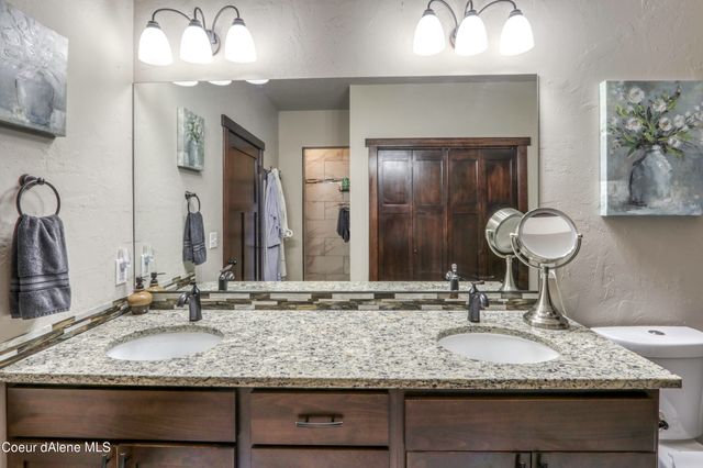 485 Birch Haven Dr, Sagle, ID 83860