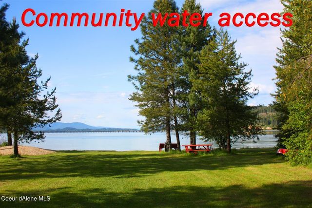 485 Birch Haven Dr, Sagle, ID 83860