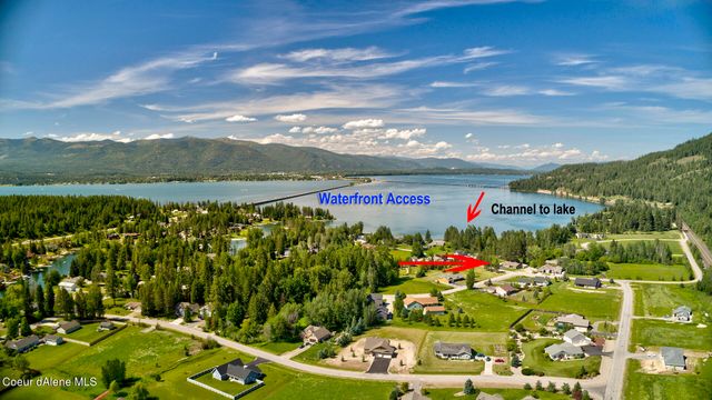 485 Birch Haven Dr, Sagle, ID 83860