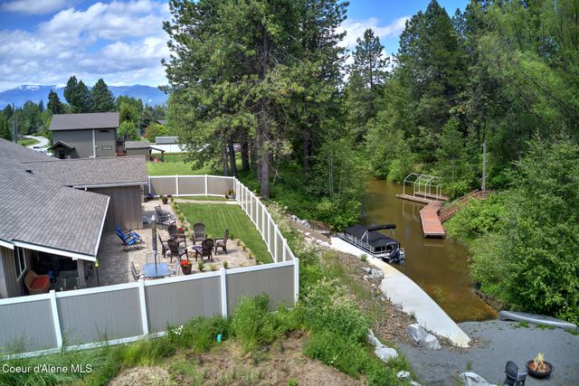 485 Birch Haven Dr, Sagle, ID 83860
