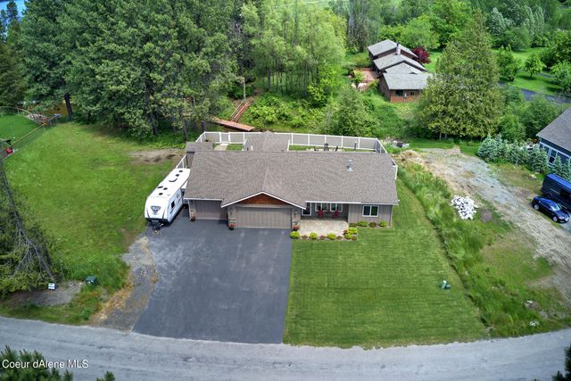 485 Birch Haven Dr, Sagle, ID 83860
