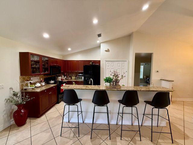 4515 W 7th St Street W, Lehigh Acres, FL 33971