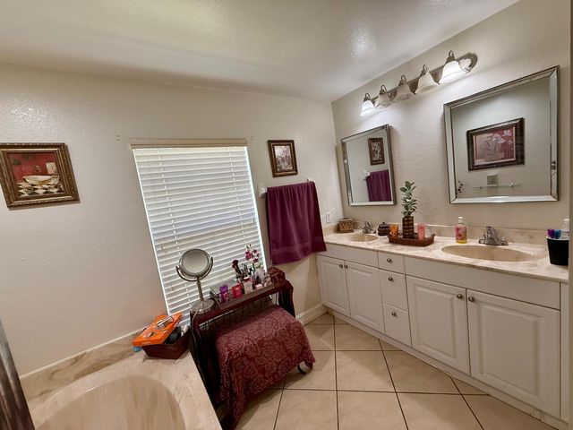 4515 W 7th St Street W, Lehigh Acres, FL 33971