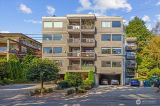 654 W Olympic Place #101, Seattle, WA 98119