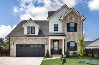 8302 Helen Homes Way SW, Huntsville, AL 35802