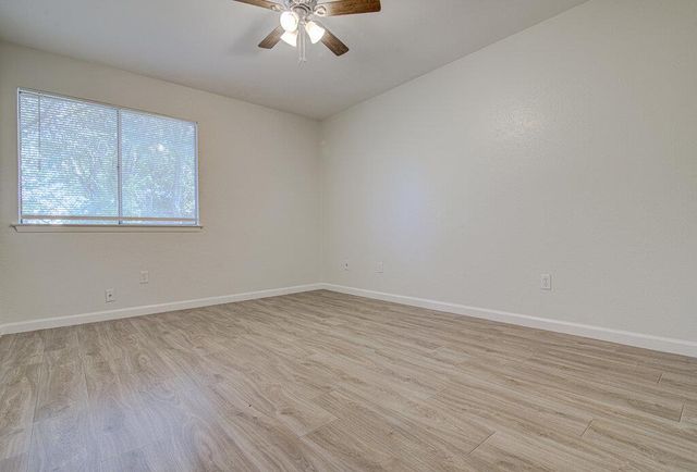 5301 Indio CIR A, Austin, TX 78745