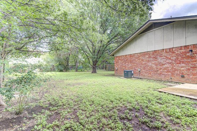 5301 Indio CIR A, Austin, TX 78745