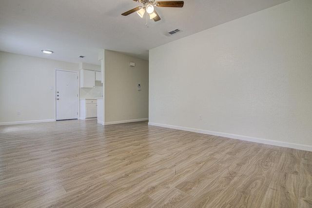 5301 Indio CIR A, Austin, TX 78745