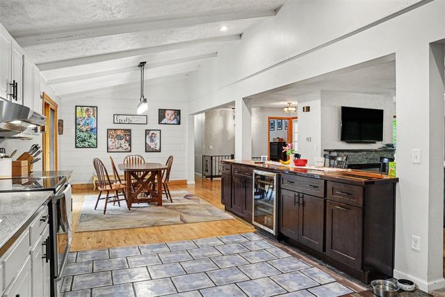 4071 S 7th Street, Kalamazoo, MI 49009