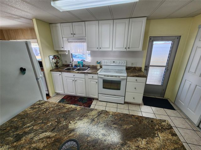 5414 BURMA COURT, Bradenton, FL 34207