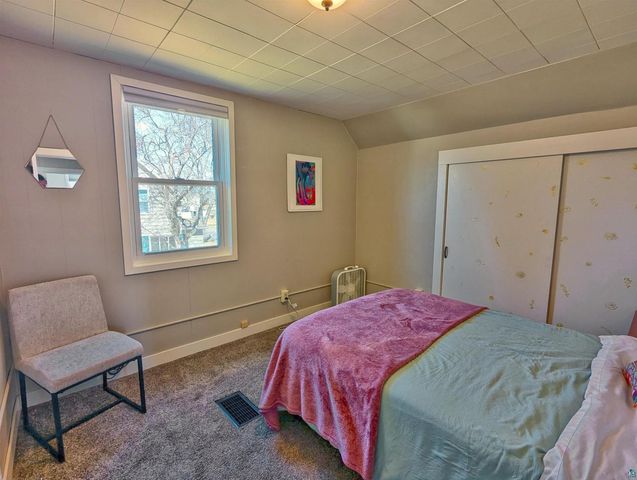 5633 Oakes Ave, Superior, WI 54880