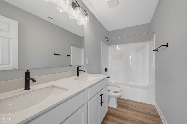 17122 Cowbell Drive, Noblesville, IN 46060