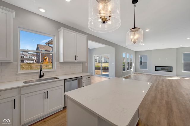 17122 Cowbell Drive, Noblesville, IN 46060