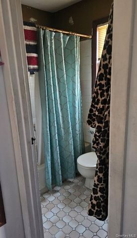 1 Jamar Lane, Ronkonkoma, NY 11779